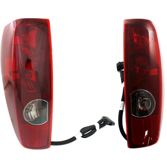 2009 GMC Canyon - Driver and Passenger Side Halogen Tail Light, With bulb(s), OE Replacement