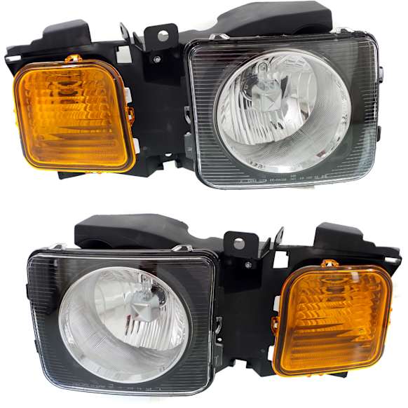 2006-2010 Hummer H3 - Driver and Passenger Side Halogen Headlight, With bulb(s), OE Replacement