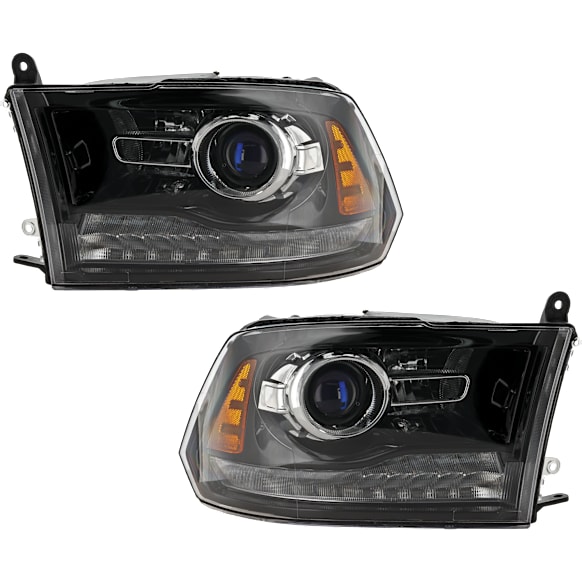 2014 Ram 2500 - Driver and Passenger Side Halogen Headlight, With bulb(s), For Models With Factory Projector Type s, OE Replacement