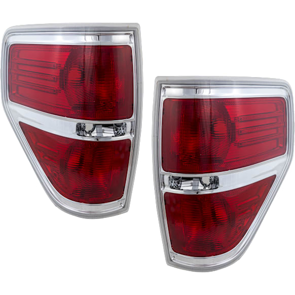 Driver and Passenger Side Tail Lights, Without bulb(s), Halogen