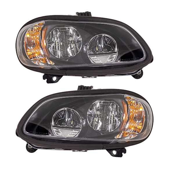 2021 Freightliner M2 106 - Driver and Passenger Side Halogen Headlight, With bulb(s), OE Replacement