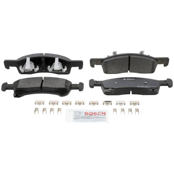 2004 Ford Expedition - Front Semi-metallic Brake Pad Set, 5.4L 8Cyl, Quietcast Premium Series