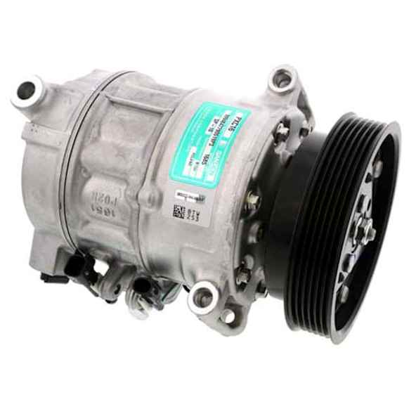 LR020193 A/C Compressor, With Clutch