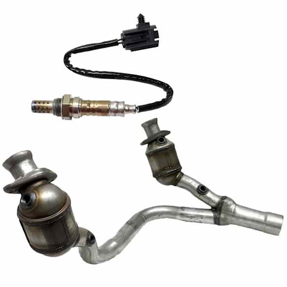 KIT-090523-117 Front Catalytic Converter Kit, Four Wheel Drive, Federal EPA Standard, 46-State Legal (Cannot ship to CA, CO, NY or ME), includes Oxygen Sensor