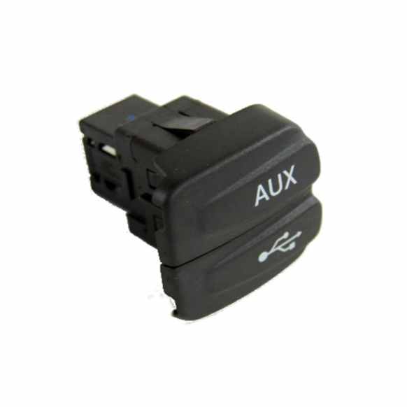 2018 Fiat 500 - USB Auxiliary Port