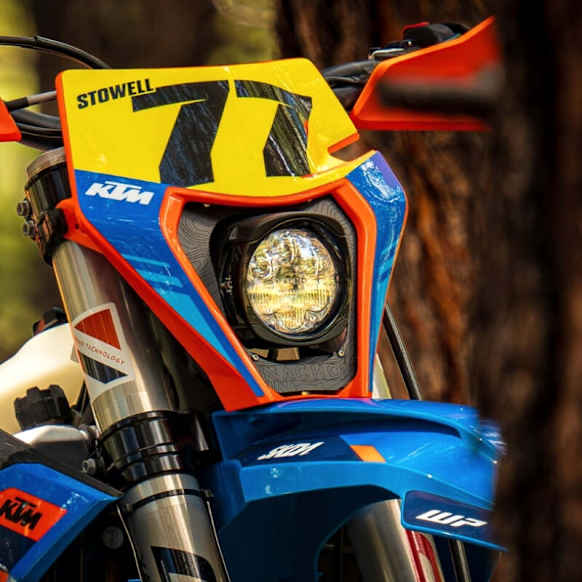 V3KT4 Direct Fit Headlight