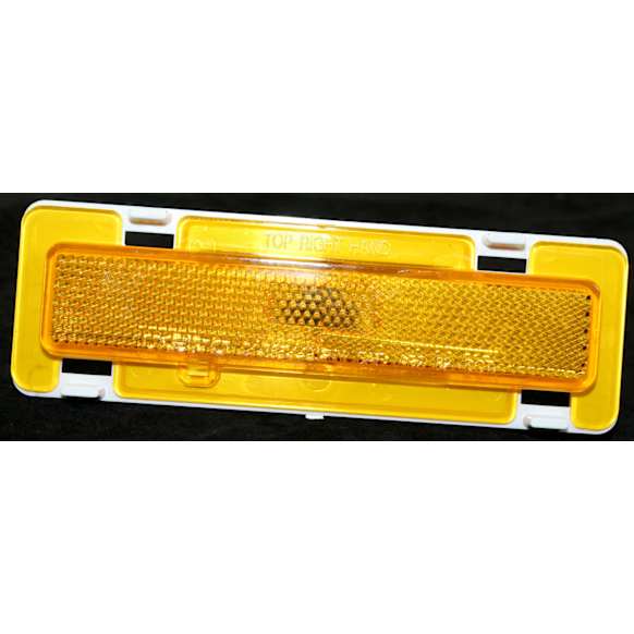 Front, Passenger Side Side Marker Without bulb(s)