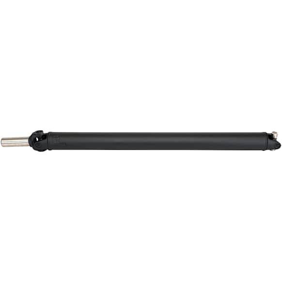 976-537 Rear Driveshaft, Four Wheel Drive, Standard Cab Pickup, 97.8 in. Bed,133.0 in. Wheelbase, 64.29 in. Length