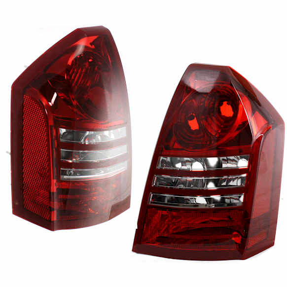 Driver and Passenger Side Halogen Tail Light, Without bulb(s), OE Replacement