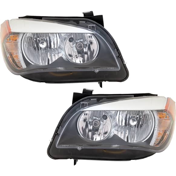Driver and Passenger Side Halogen Headlight, With bulb(s), OE Replacement