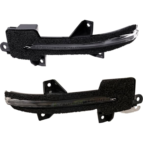 Driver and Passenger Side Mirror Turn Signal Light