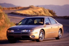 Oldsmobile Aurora Road Test