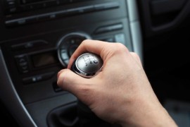 A Quick Guide to Replacing Your Vehicle&#8217;s Shift Knob