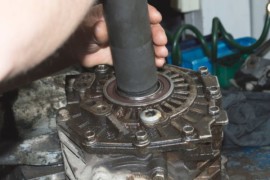 Transmission Seal Leak Symptoms, Plus Causes of Failure