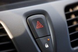 A Definitive Guide to Using Your Hazard Lights