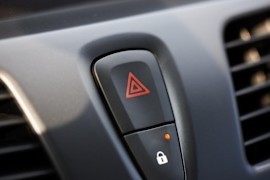 A Definitive Guide to Using Your Hazard Lights