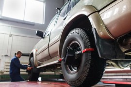 What Is Thrust Angle and How Does It Affect Wheel Alignment?