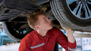 Common Reasons Why Your Car Is Leaning to One Side