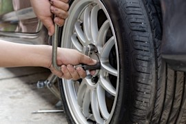Lug Bolts vs. Lug Nuts: Picking the Right Wheel Fastener