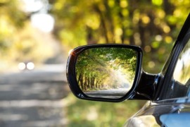 Does Putting a Plastic Bag Over a Car Mirror Do Anything?