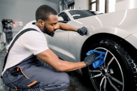 Exterior Detailing Essentials: Must-Haves to Keep In Your Garage