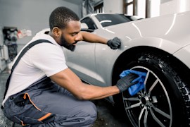 Exterior Detailing Essentials: Must-Haves to Keep In Your Garage