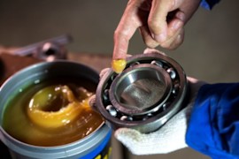 Tips on How to Grease Trailer Wheel Bearings