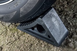 What Is a Wheel Chock? Types, Uses, and Mistakes to Avoid When Using One