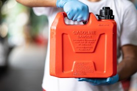Car Gasoline Containers: How to Use, Fill, Transport, and Dispose Them