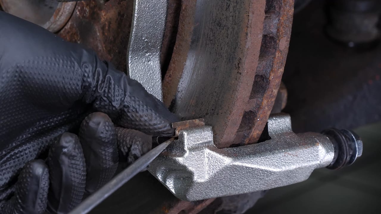 Remove the anti-rattle clips