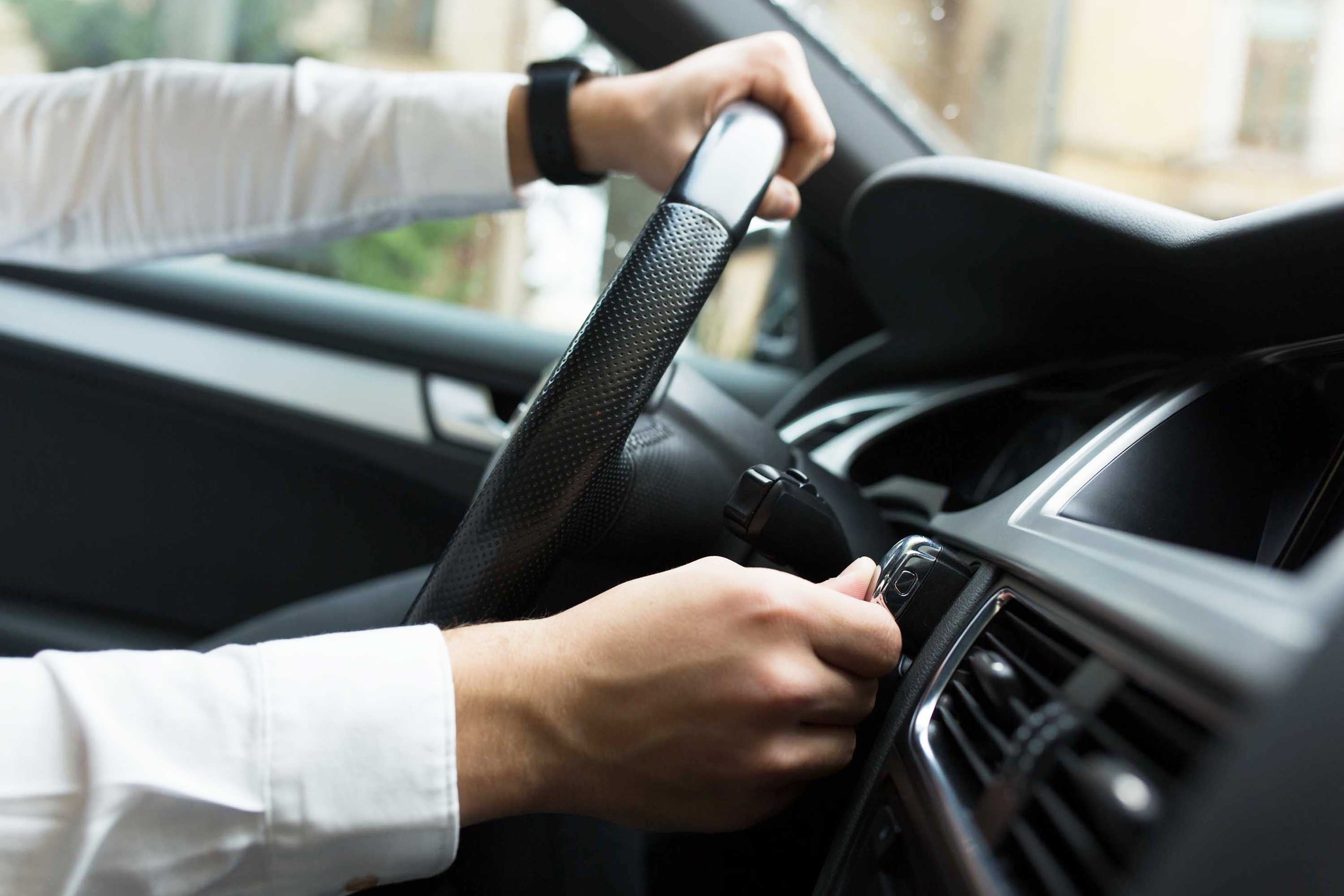 Letting the car idle uses less fuel than turning the engine on or off