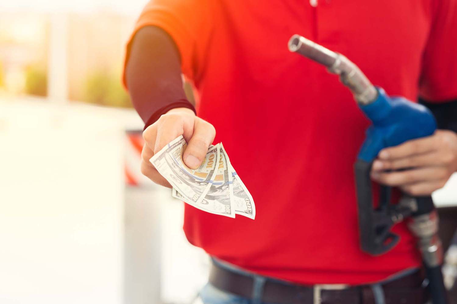 paying gas for cash