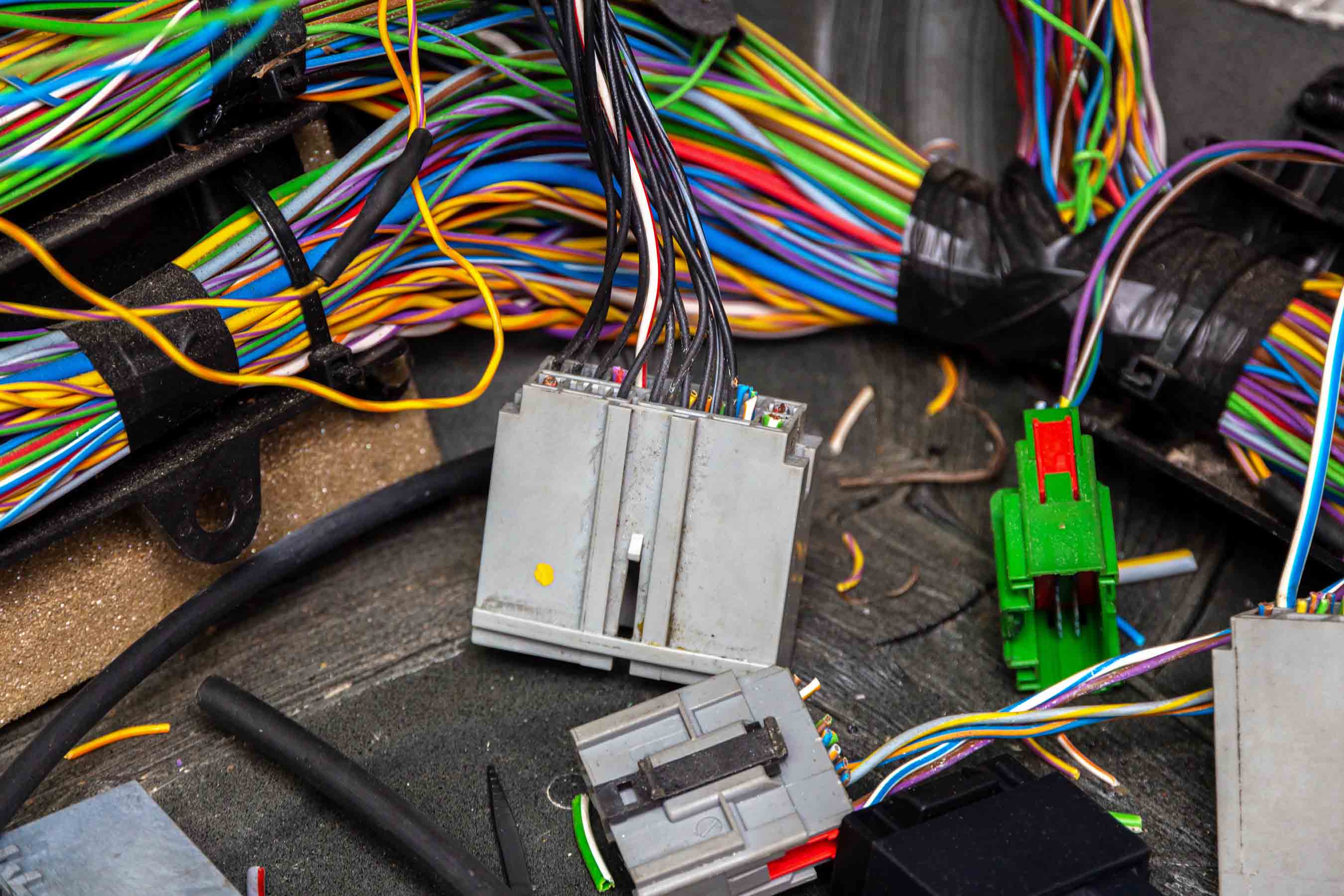 tracing electrical flooded car