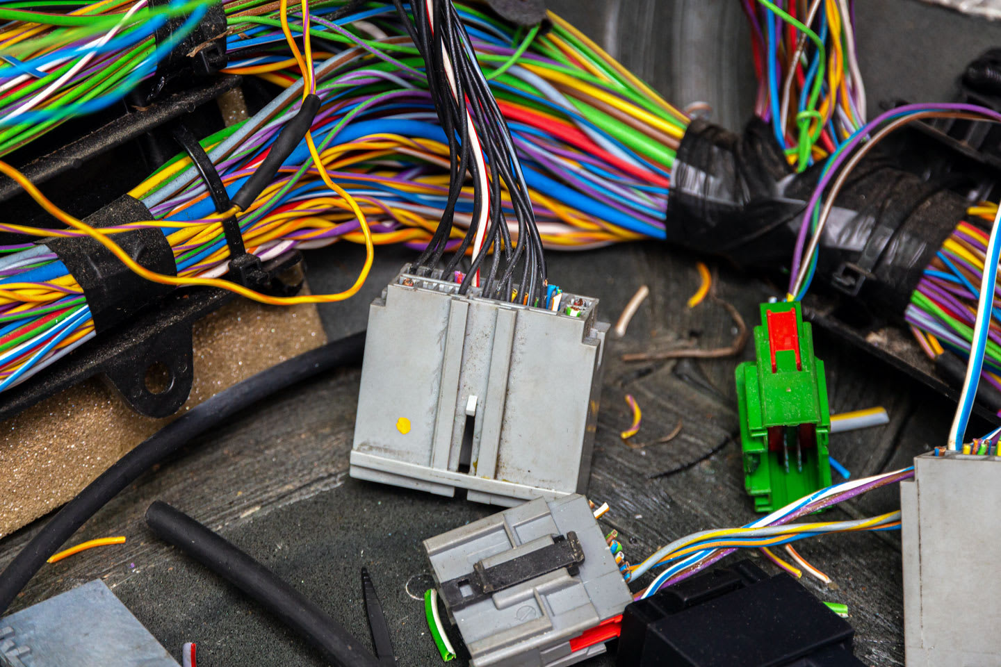 Car electrical store wire