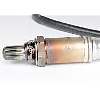 213-322 Before Catalytic Converter GM Original Equipment Series Oxygen Sensor, Sold individually 2-wire