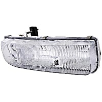 1590072 Driver Side Headlight, Halogen