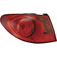 1611542 Driver Side Halogen Tail Light, With bulb(s)