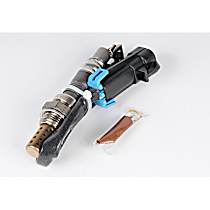 Before Catalytic Converter GM Original Equipment Series Oxygen Sensor, Sold individually 4-wire