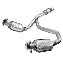 Catalytic Converter, 8 Cyl 5.3L, Federal EPA Standard, 46-State Legal (Cannot ship to CA, CO, NY or ME), Direct Fit - 