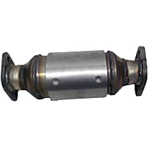 16075 Center Catalytic Converter, Federal EPA Standard, 46-State Legal (Cannot ship to or be used in vehicles originally purchased in CA, CO, NY or ME), Direct Fit