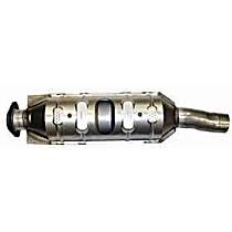 Rear Catalytic Converter, 8 Cyl 5.4L, Federal EPA Standard, 46-State Legal (Cannot ship to CA, CO, NY or ME), Undercar, 3 Bolt Flange, Single Converter System - Rear