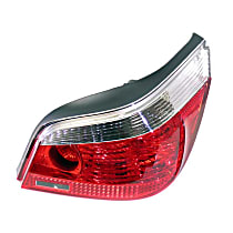 63-21-7-165-740 Passenger Side Tail Light