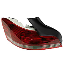 63-21-7-285-641 Driver Side Tail Light