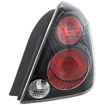 2005 nissan altima tail light replacement