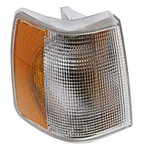 1369610 Front, Passenger Side Turn Signal Light, Without bulb(s)