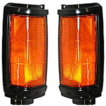 Driver and Passenger Side Halogen Corner Light, With bulb(s)