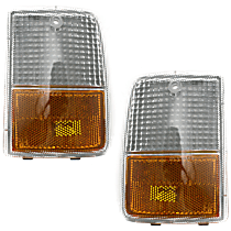 Driver and Passenger Side Halogen Corner Light, Without bulb(s)