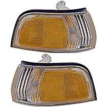 Driver and Passenger Side Halogen Corner Light, With bulb(s)