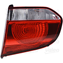 43881 Passenger Side, Inner LED Tail Light, With bulb(s)