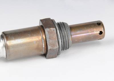2007 Chevrolet Avalanche Center Oxygen Sensor, Pre Converter